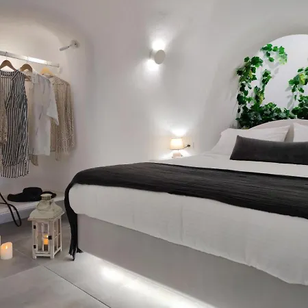 Volcan Secret Cave *