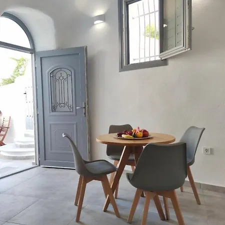 Volcan Secret Cave *