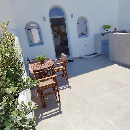 Volcan Secret Cave Apartmán Karterados (Santorini)