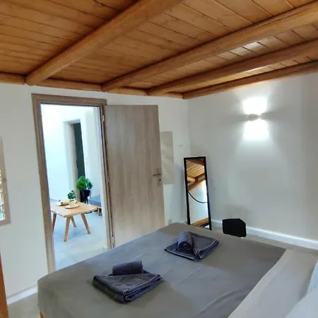 Volcan Secret Cave * Karterados (Santorini)