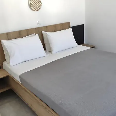 Volcan Secret Cave * Karterados (Santorini)