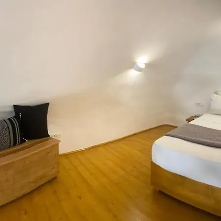 Volcan Secret Cave Apartment Karterados (Santorini)