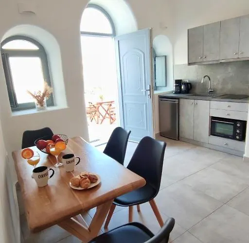 Volcan Secret Cave *