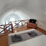 Volcan Secret Cave