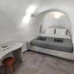 Volcan Secret Cave * Karterados (Santorini)