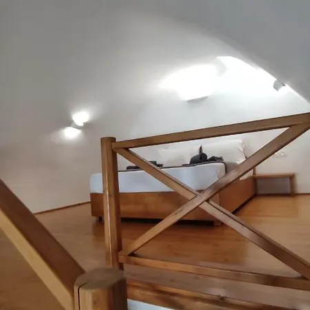 Volcan Secret Cave *