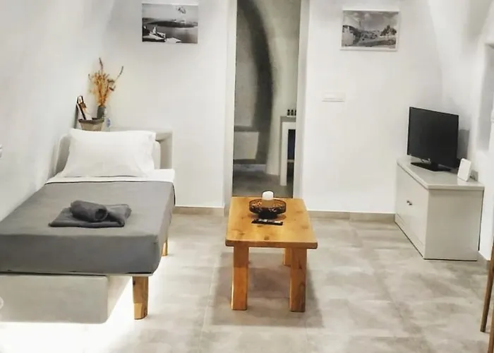 Volcan Secret Cave *