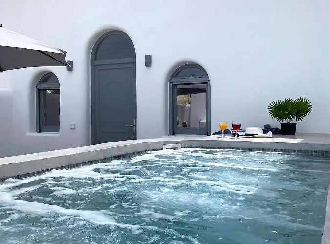 Volcan Secret Cave *