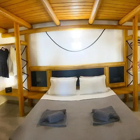 Volcan Secret Cave *