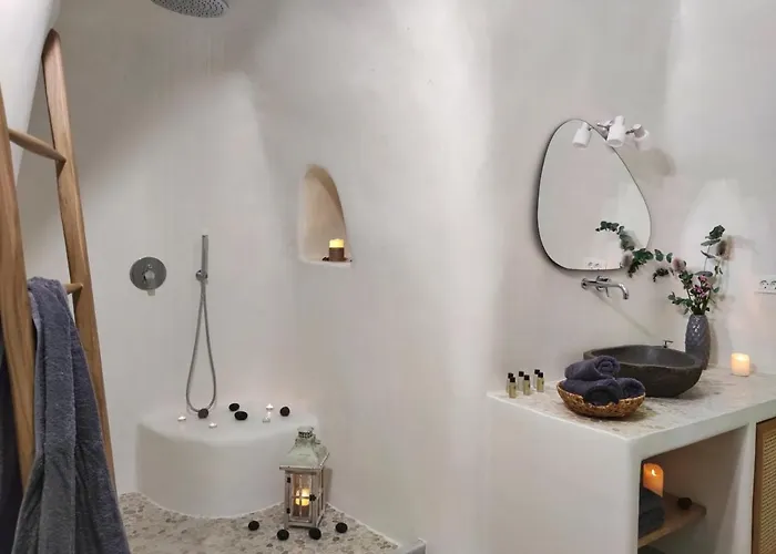 Volcan Secret Cave Apartment Karterados (Santorini)