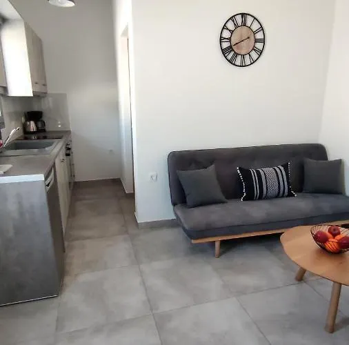 Volcan Secret Cave *