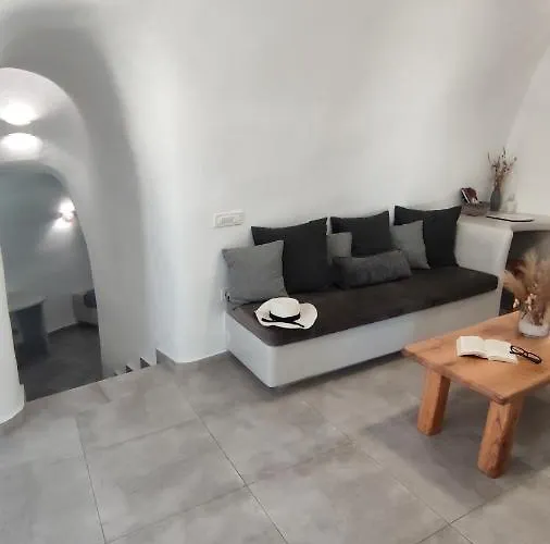 Volcan Secret Cave * كارتيرادوس